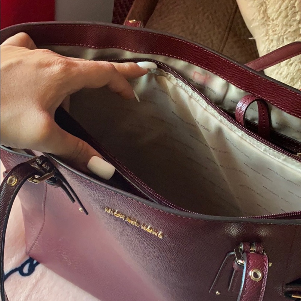 Purse - Picture 2 of 4